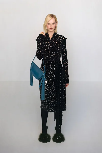 Look 43